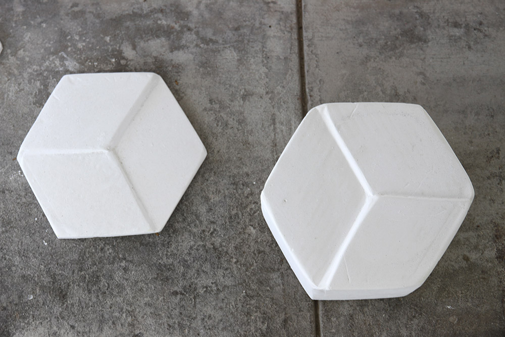 Bridget Minatel: Geo-metric (2013), plaster of paris, dimensions variable.
