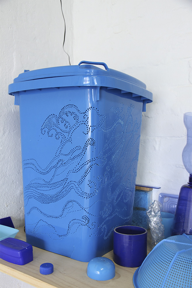 Sarah goffman: Blues and Greens 2014. plastic, size variable, detail