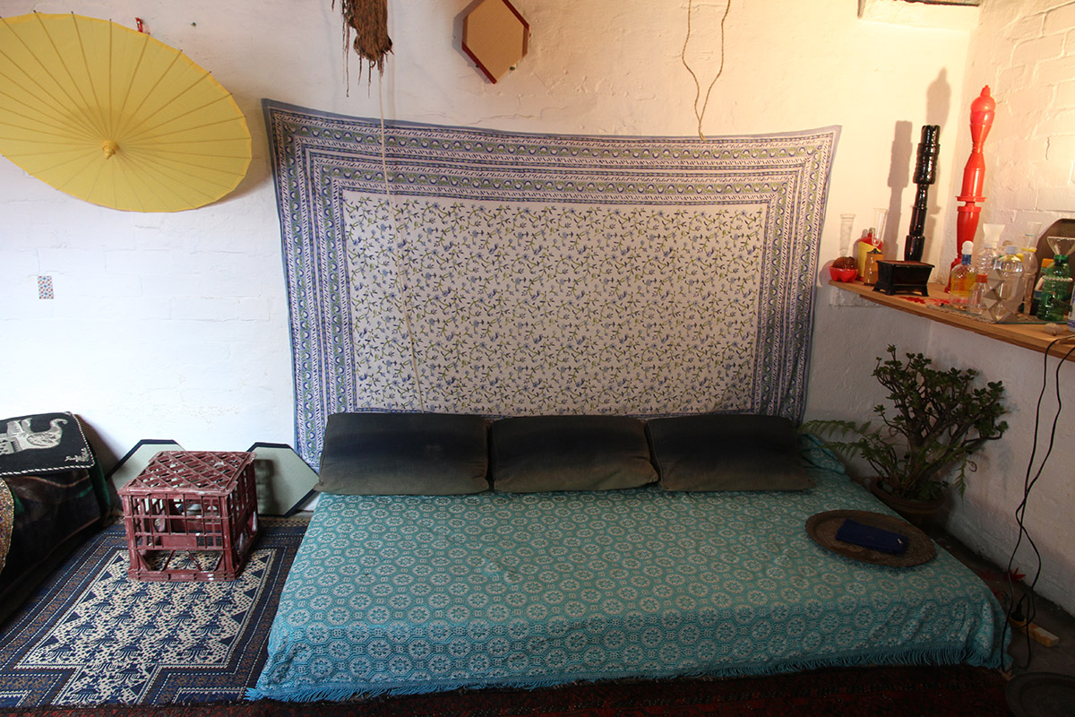 Sarah Goffman, Marrickville Opium Den, 2016. Installation view